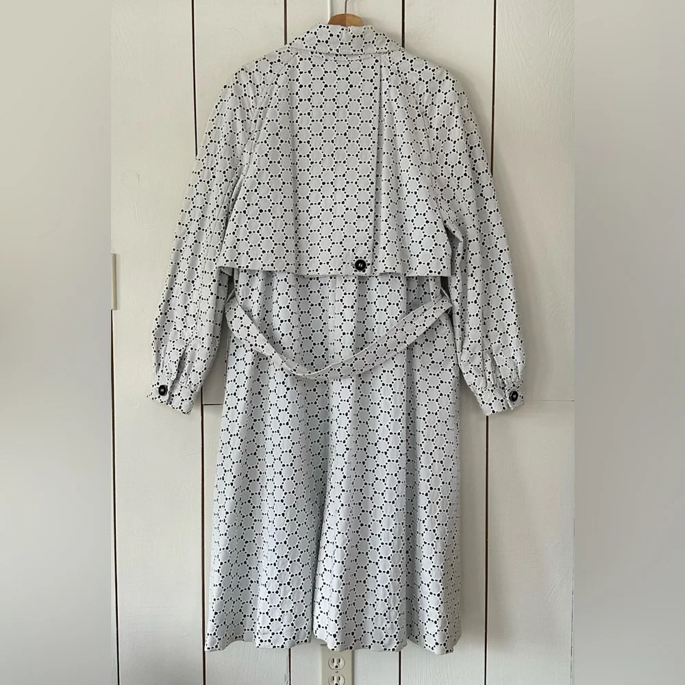 Carolina Herrera Vintage Spring Trench Coat Sz 16 White & Black Italy - Picture 2 of 14